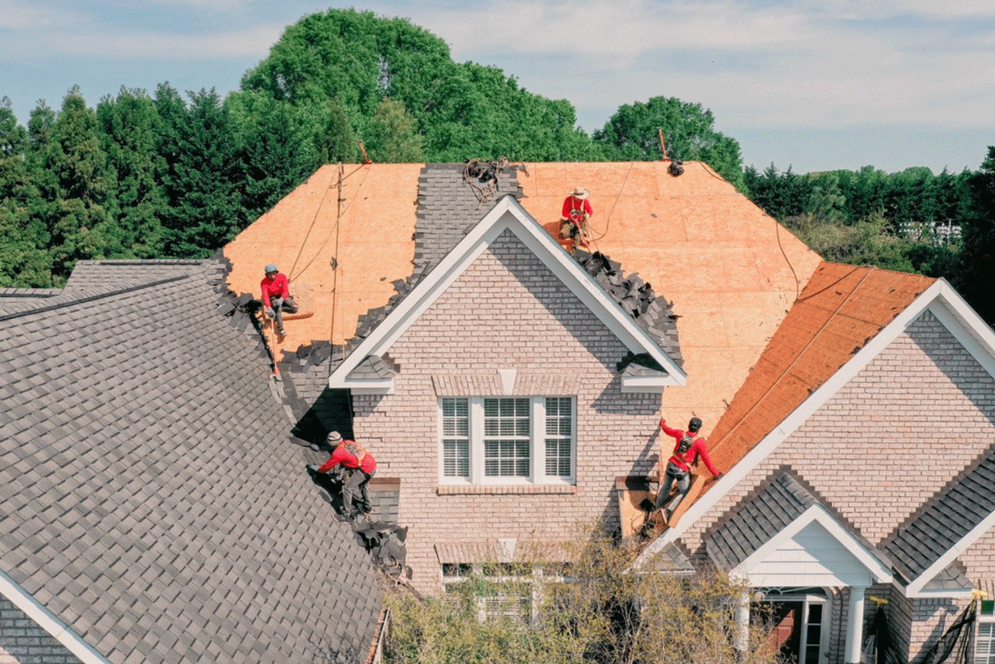 Choosing the Right Roofing Material for Your Home
