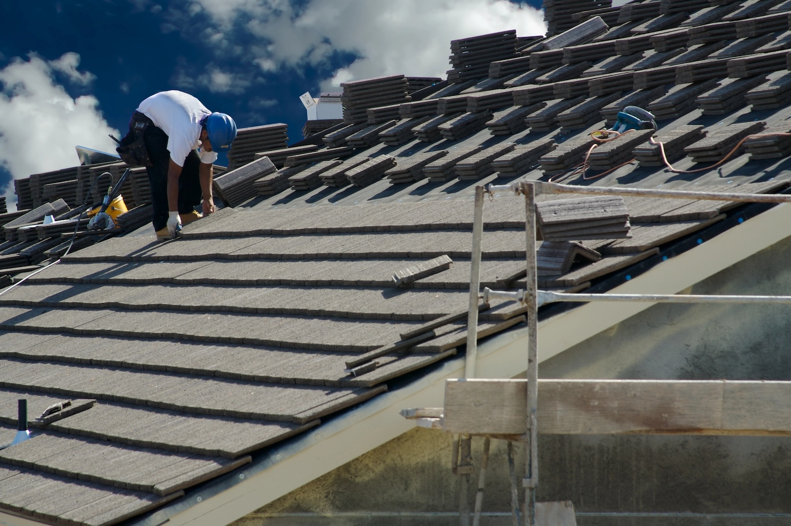 5 Signs Your Roof Needs Immediate Repair